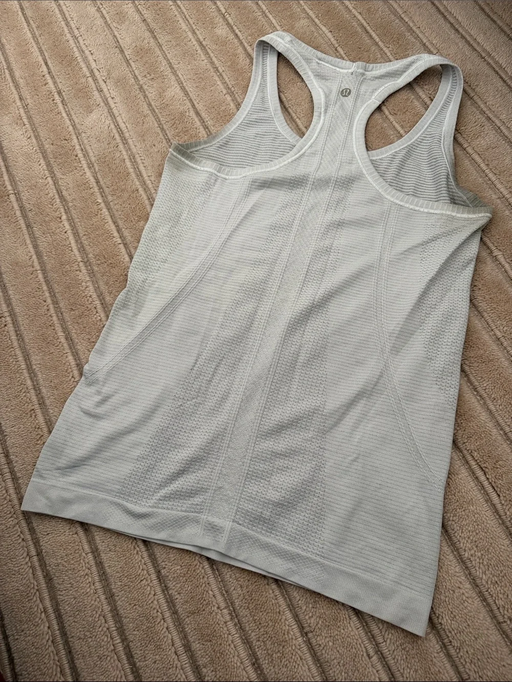 Lululemon Seamless Racerback Tank Top - Light Gray